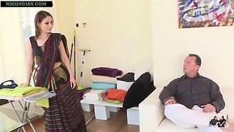Indian Aunty'S Ass Gets Fucked By Young Stud For Money