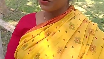 A Hot And Amazing Video Of Beautiful Indian Housewife Sex
